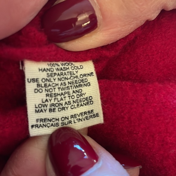 Sleeping On Snow Red Wool Cardigan with Flower Detailing on Shoulder - Picture 4 of 4